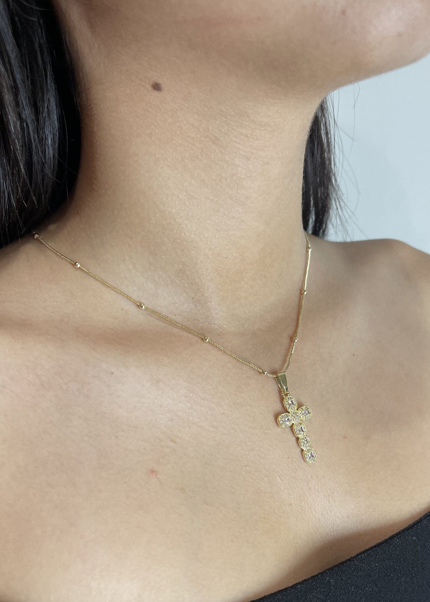 Phoebe Cross Necklace- Gold